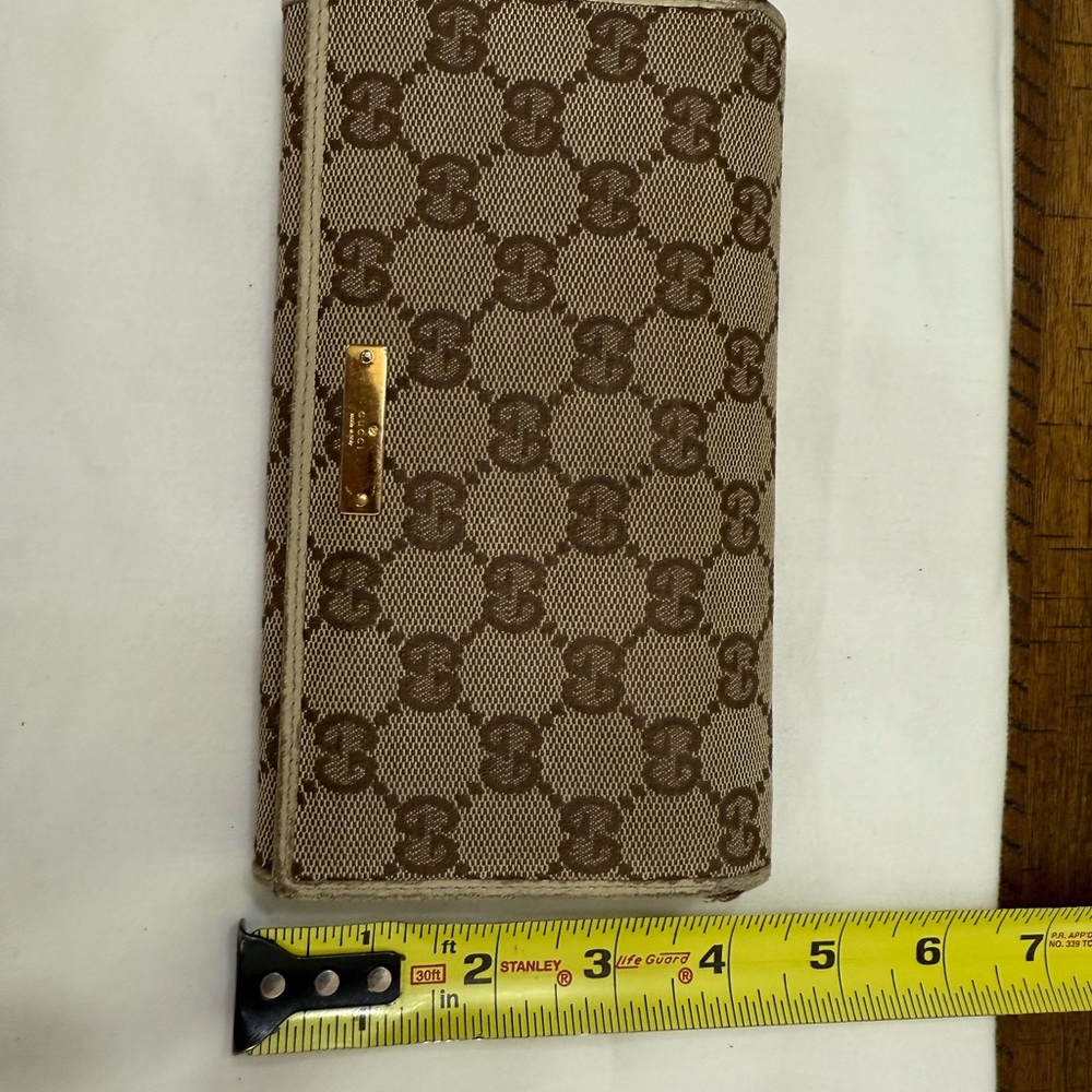 Gucci Bifold Wallet 7” X 4” - Picture 6 of 10